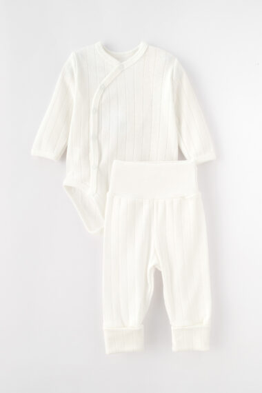 Komplet niemowlęcy śmietankowy prążek