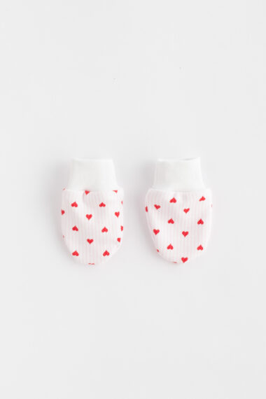 Łapki niemowlęce serca